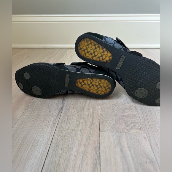 Coach Kyrie Monogram Fabric and Suede Velcro Strap Sneakers Gray size 7 - Picture 6 of 7